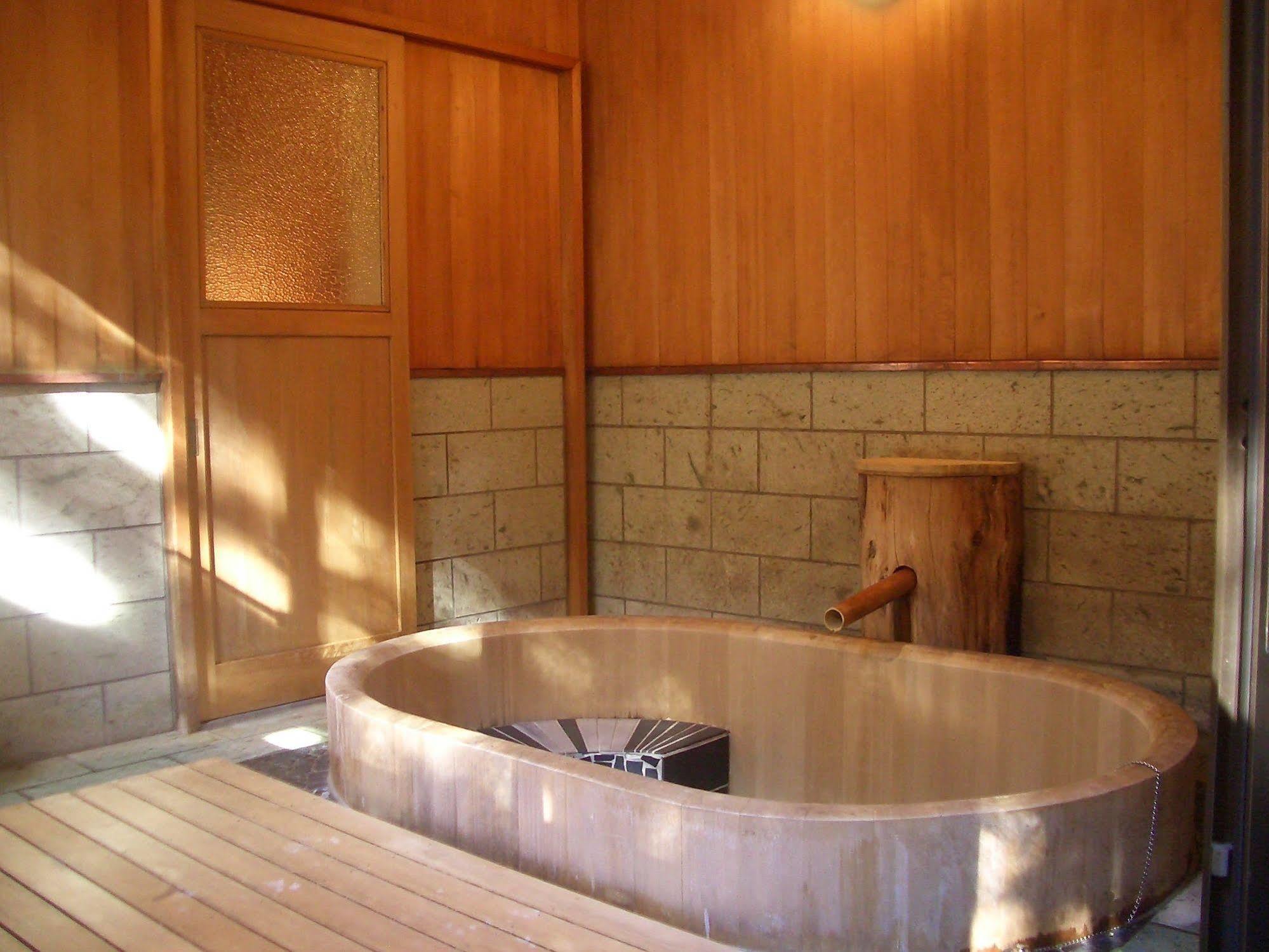 Shikitei Hotel Fujiyoshida Exterior photo